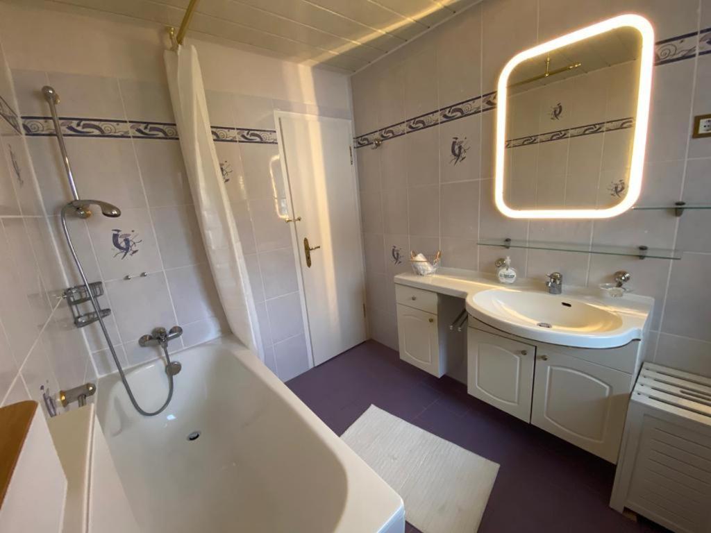 Ferienwohnung: Villa Eichbaum باد هازبرغ المظهر الخارجي الصورة